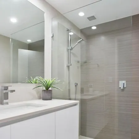 Paradise Centre Apartments Managed By Gchs Gold Coast Exterior photo