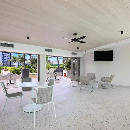 Paradise Centre Apartments Managed By Gchs Gold Coast Exterior photo